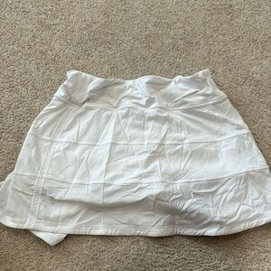 Size 4 pace rival lululemon skirt